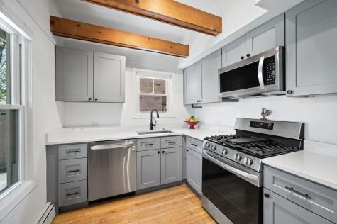 937 Pleasant Avenue Highland Park IL 60035