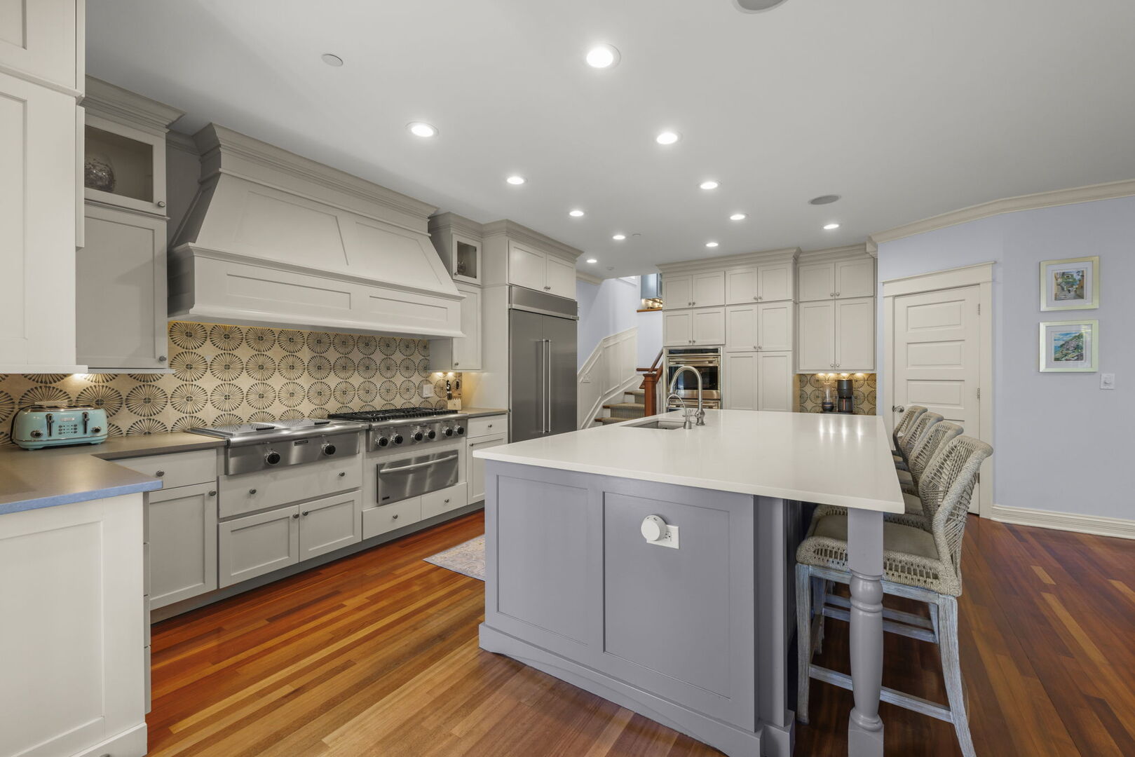 275 Merton Avenue Glen Ellyn IL 60137