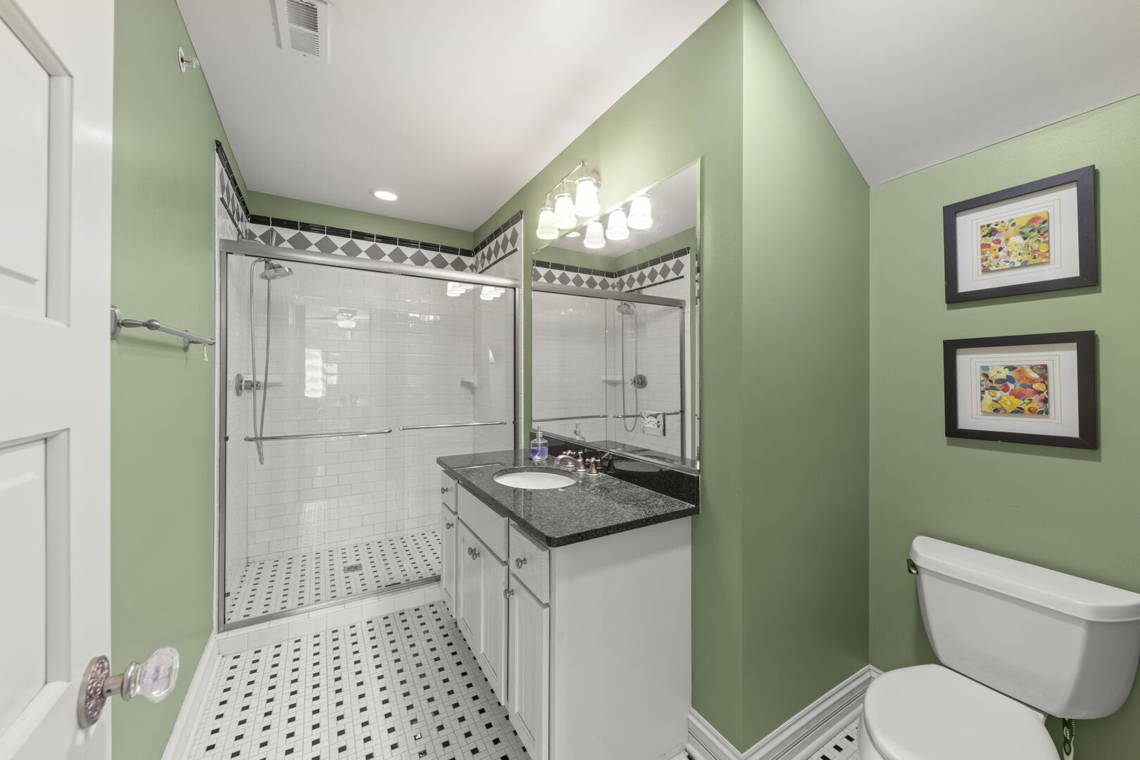 275 Merton Avenue Glen Ellyn IL 60137