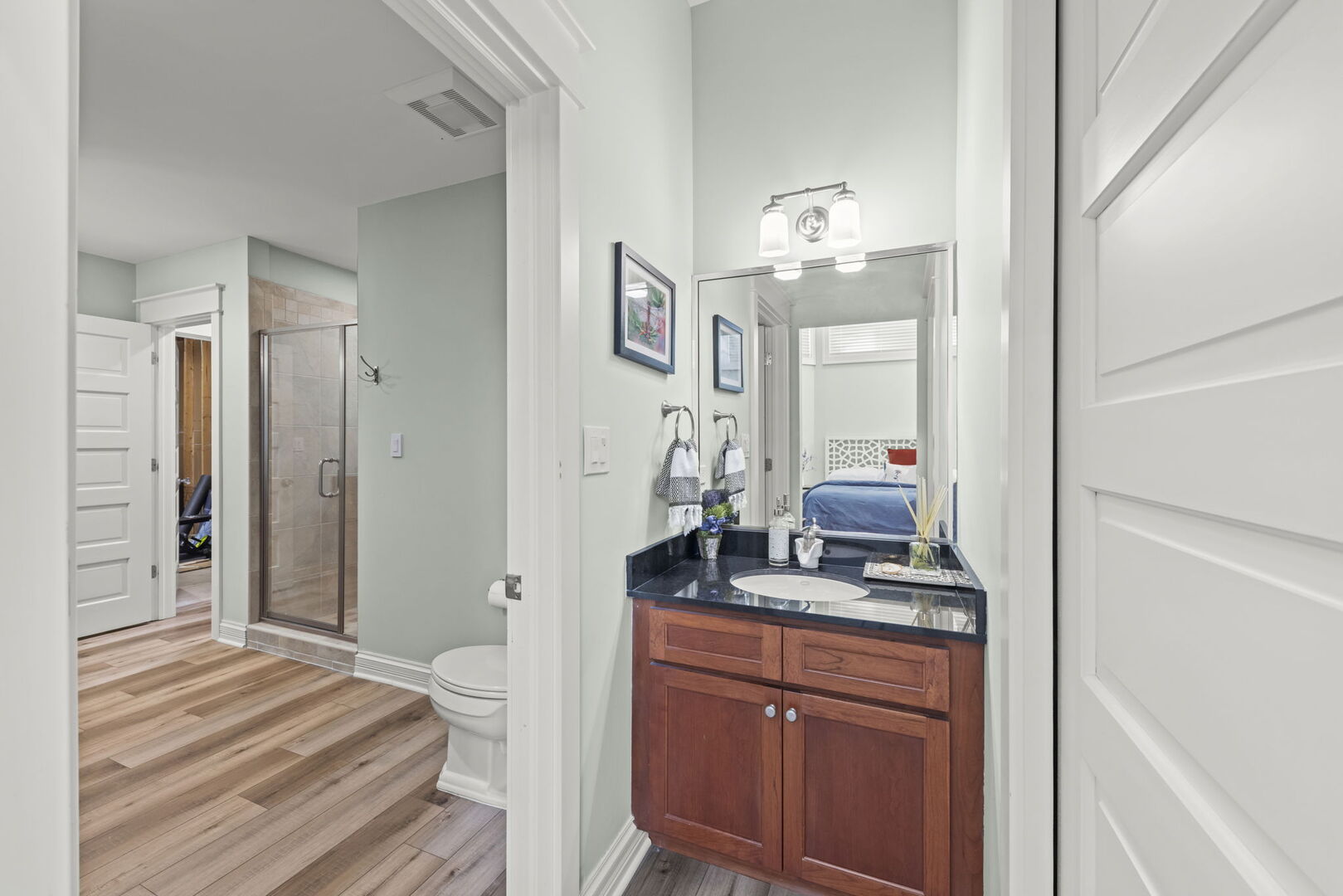 275 Merton Avenue Glen Ellyn IL 60137