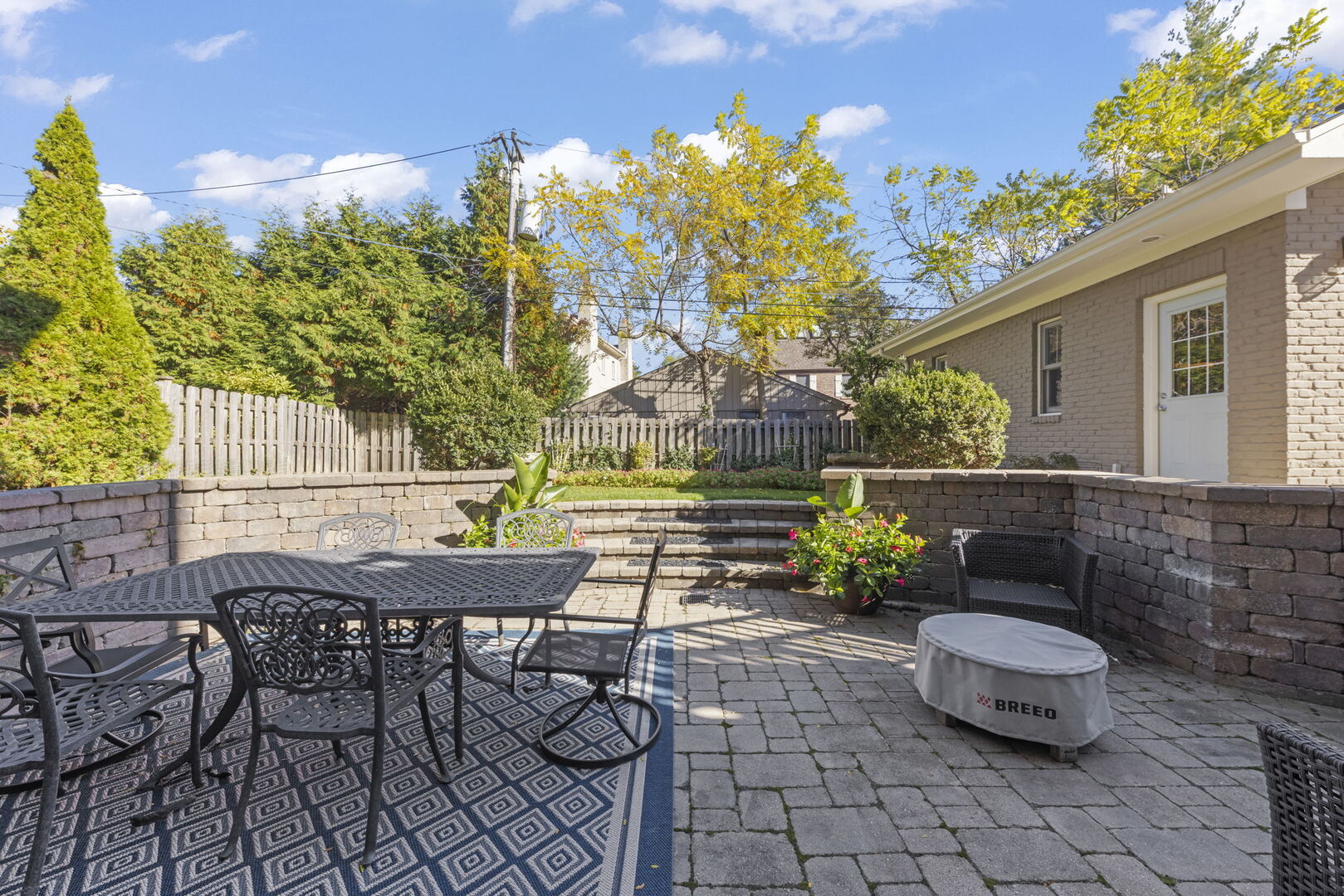 275 Merton Avenue Glen Ellyn IL 60137