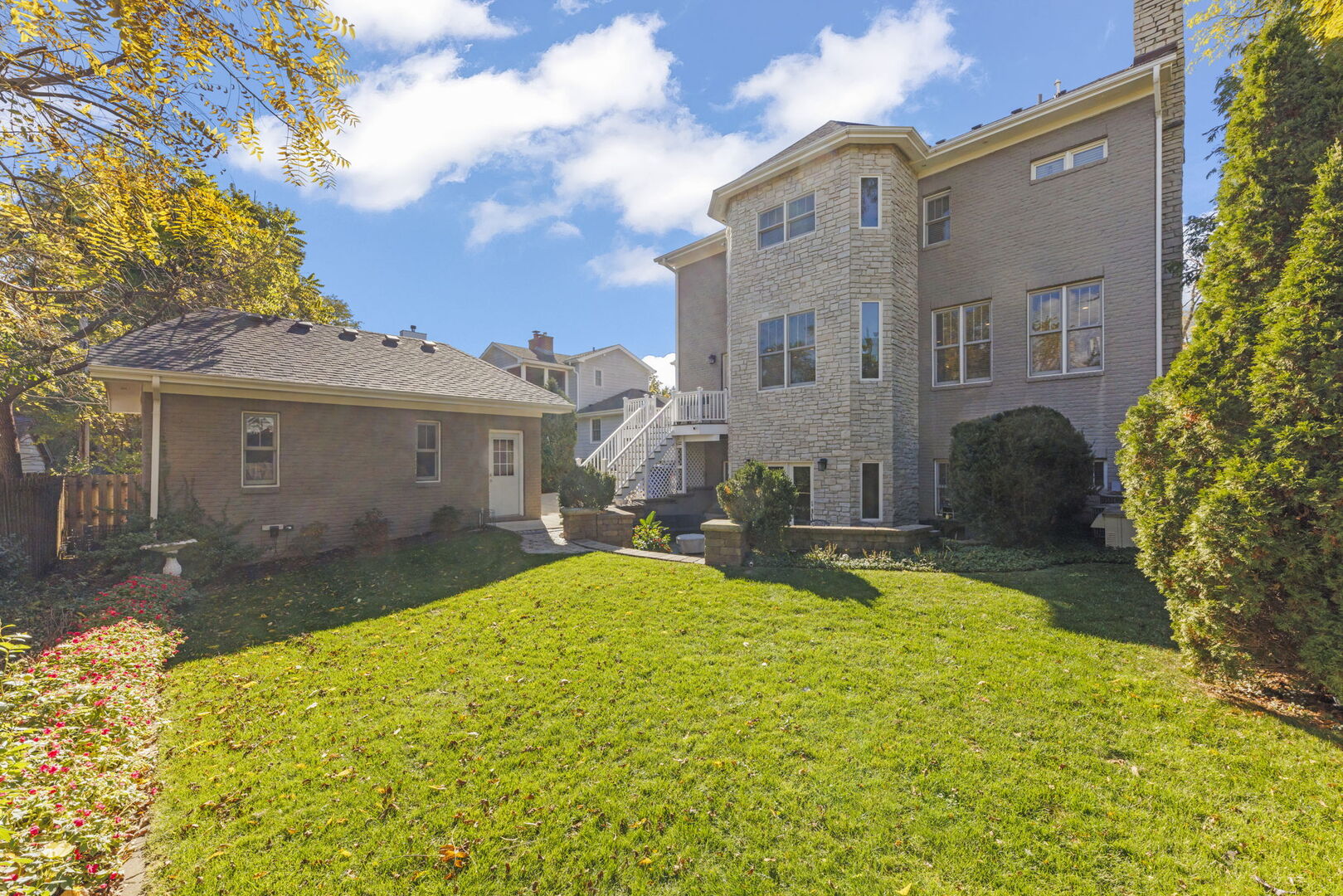 275 Merton Avenue Glen Ellyn IL 60137