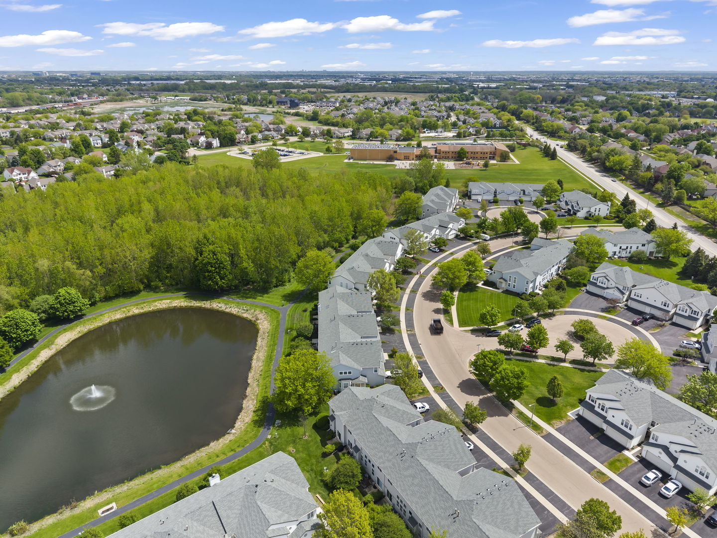 2448 Reflections Drive Aurora IL 60502