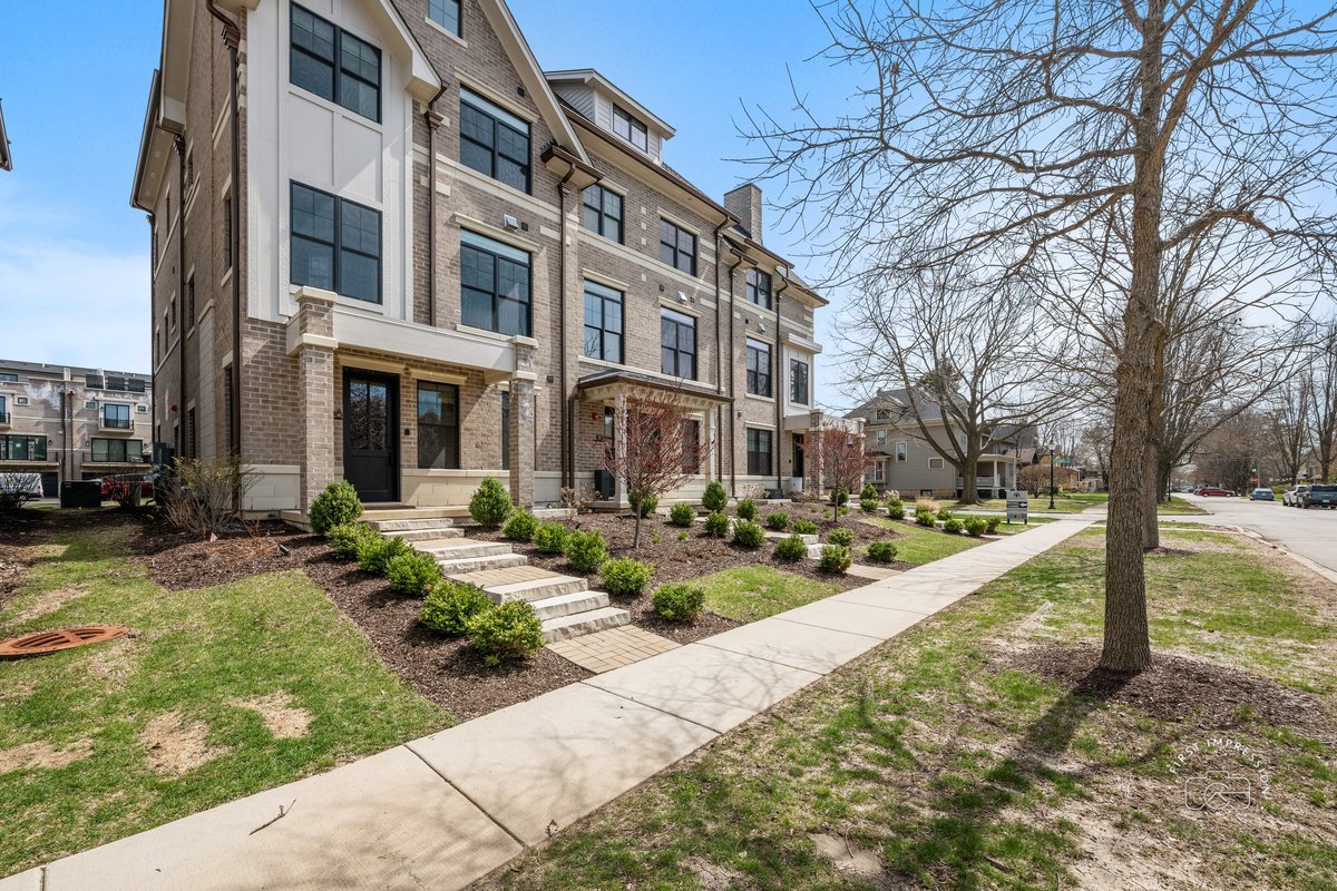108 North Wright Street Naperville IL 60540
