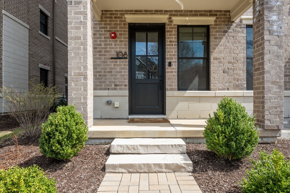 108 North Wright Street Naperville IL 60540