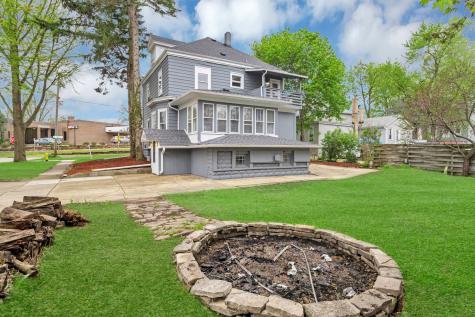 209 East Washington Street West Chicago IL 60185