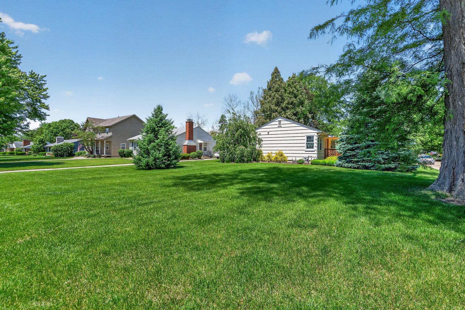 69 Central Avenue Aurora IL 60506