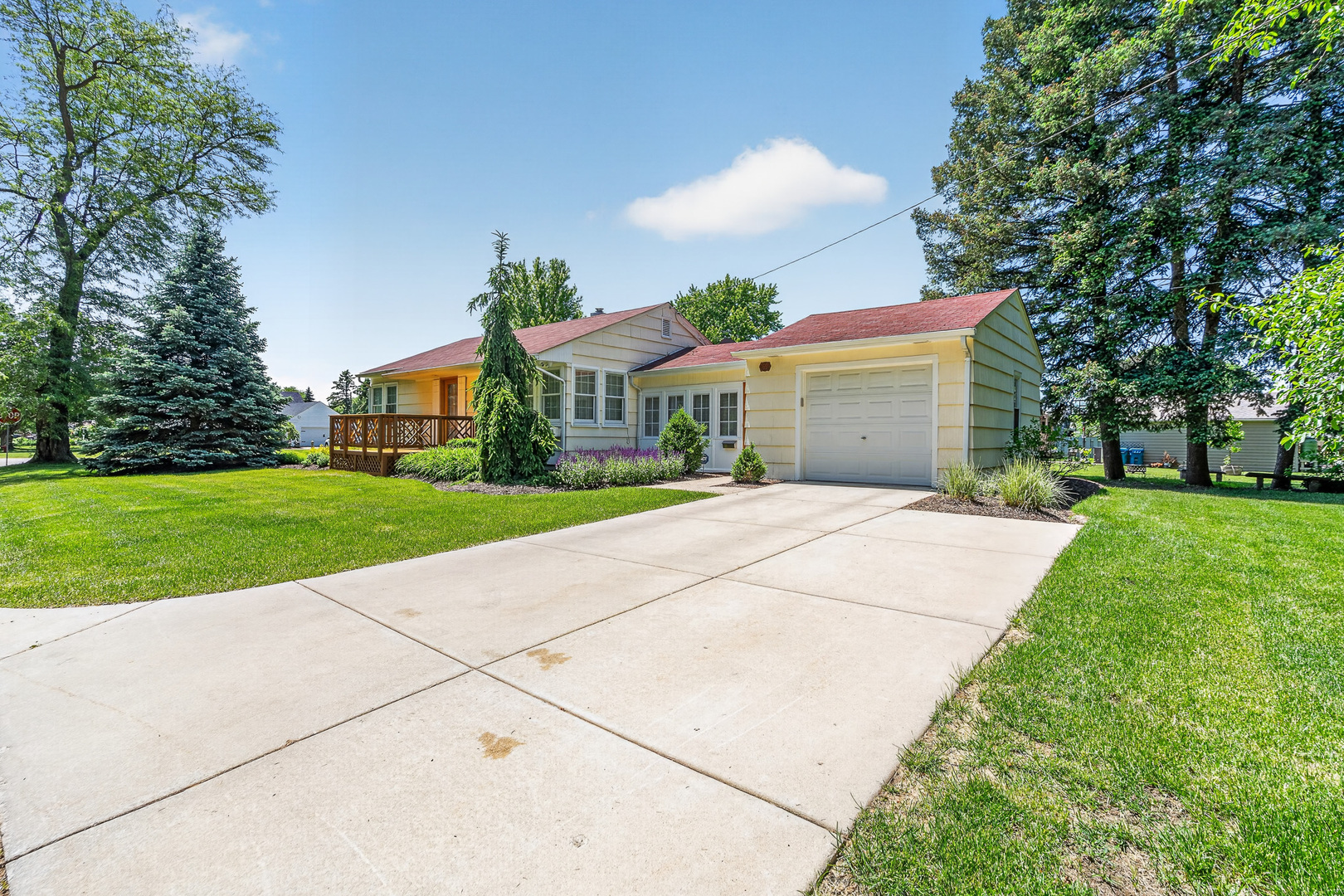 69 Central Avenue Aurora IL 60506