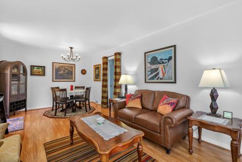 69 Central Avenue Aurora IL 60506
