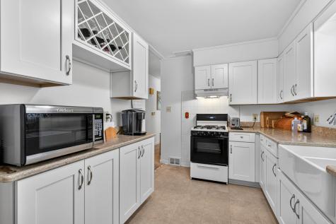 69 Central Avenue Aurora IL 60506