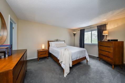 1925 Coach Drive Naperville IL 60565