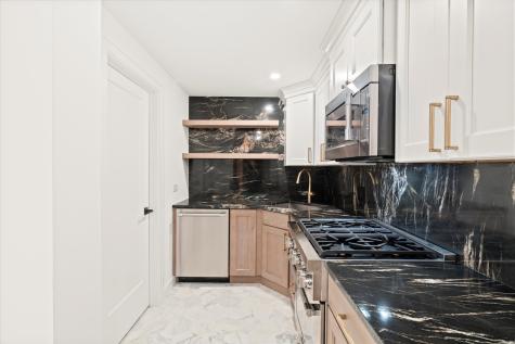 9427 Falling Waters Drive Burr Ridge IL 60527