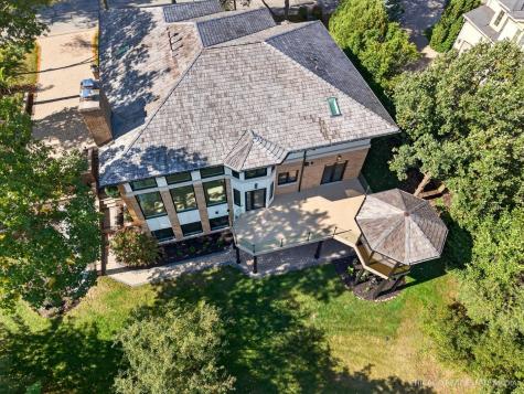 9427 Falling Waters Drive Burr Ridge IL 60527