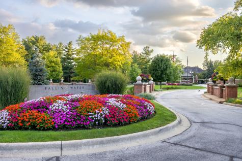 9427 Falling Waters Drive Burr Ridge IL 60527