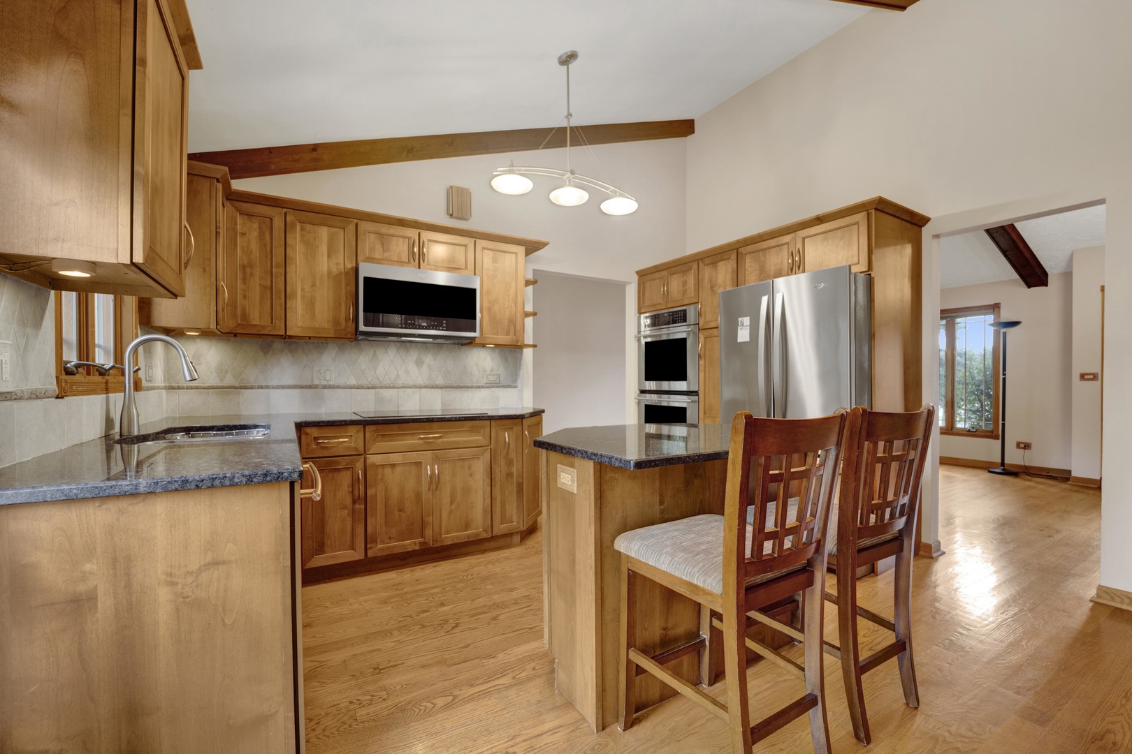 823 North Harrow Court Addison IL 60101