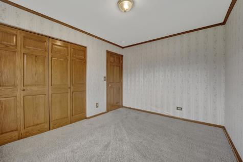 823 North Harrow Court Addison IL 60101