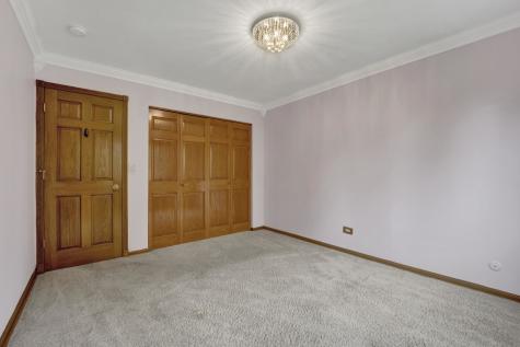 823 North Harrow Court Addison IL 60101