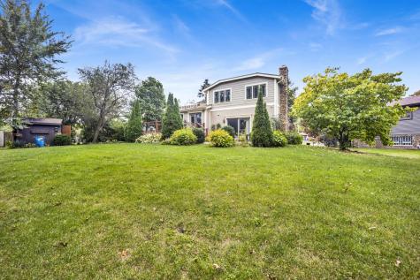 823 North Harrow Court Addison IL 60101