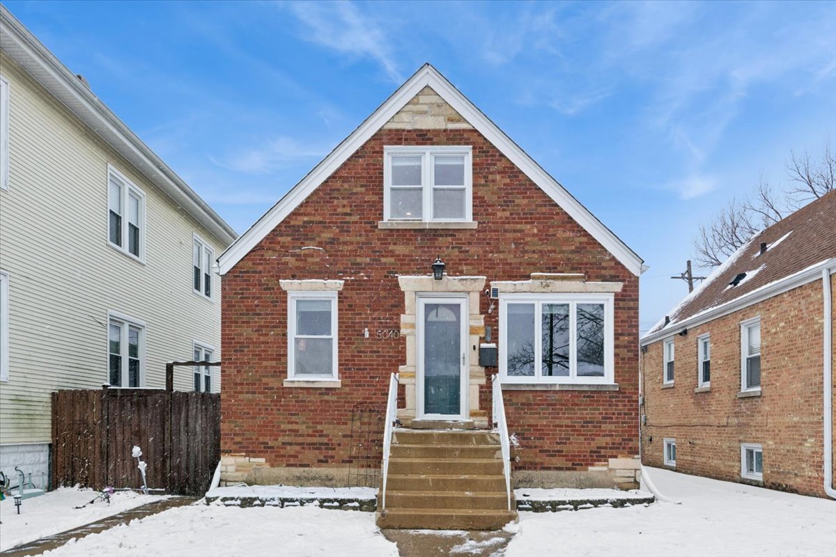 5040 North Moody Avenue Chicago IL 60630