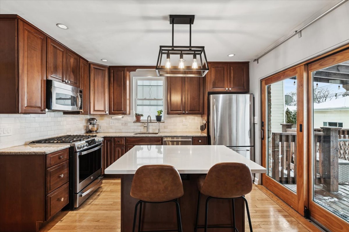 5040 North Moody Avenue Chicago IL 60630