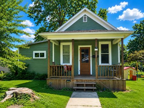 807 West 7th Street Sterling IL 61081