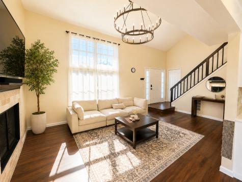 232 Whitewood Drive Streamwood IL 60107