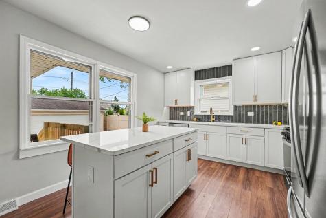 2847 194TH Street Lansing IL 60438