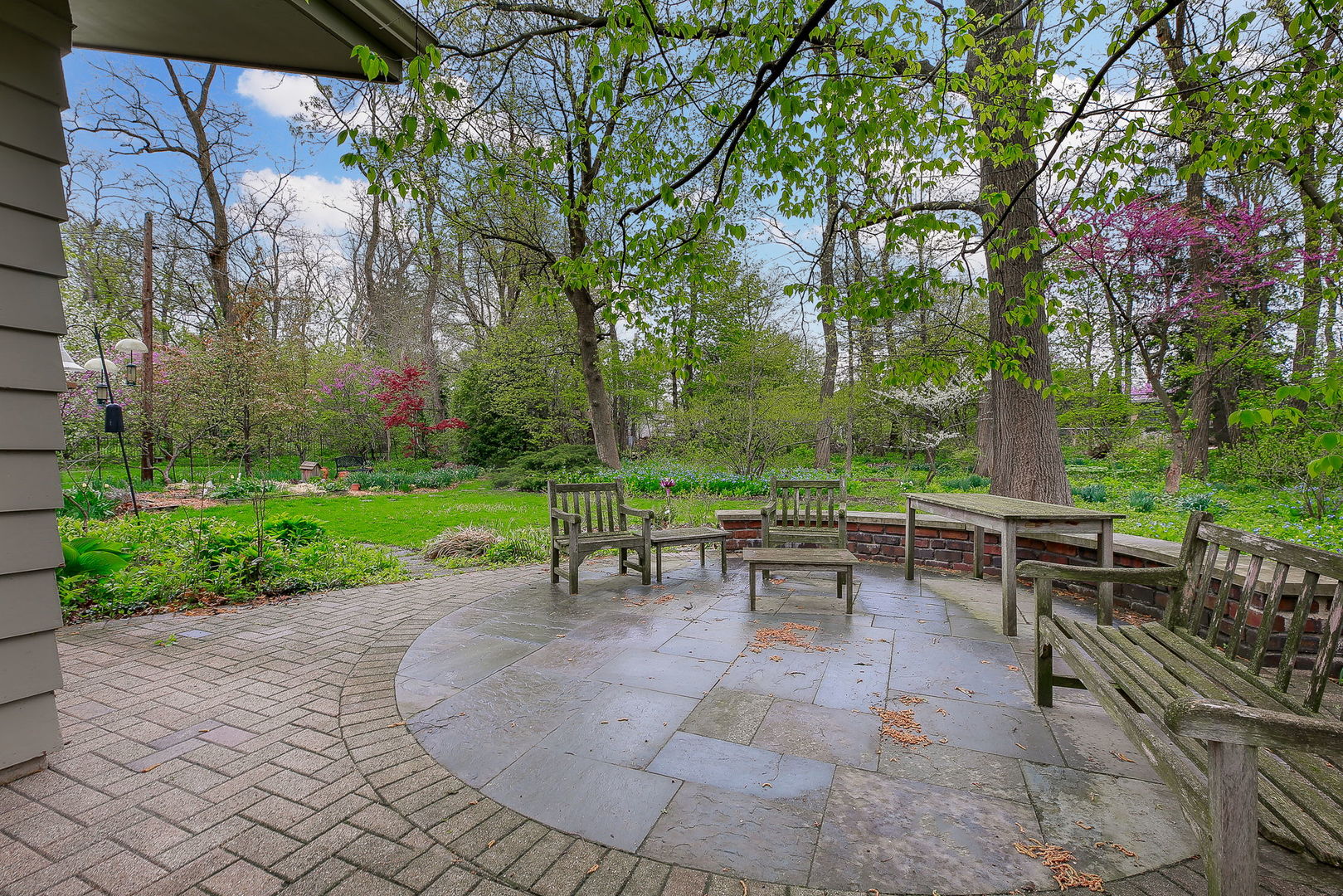 5725 Hillcrest Road Downers Grove IL 60516