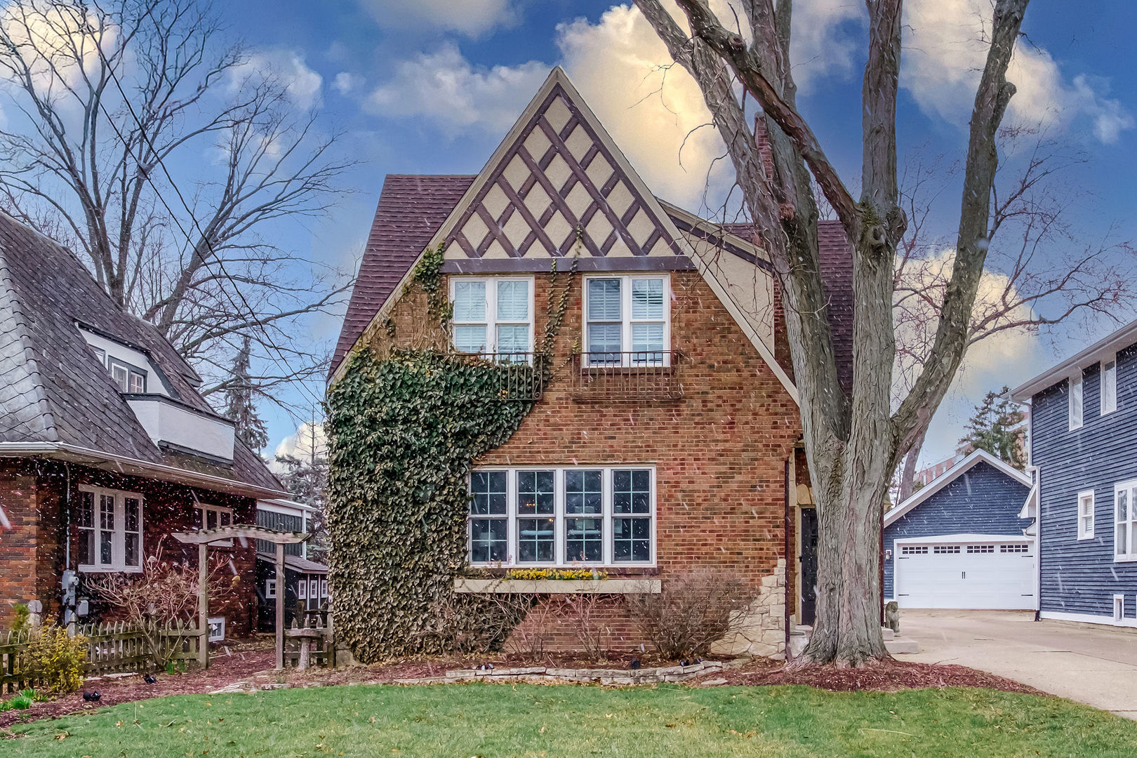 728 Howard Street Wheaton IL 60187