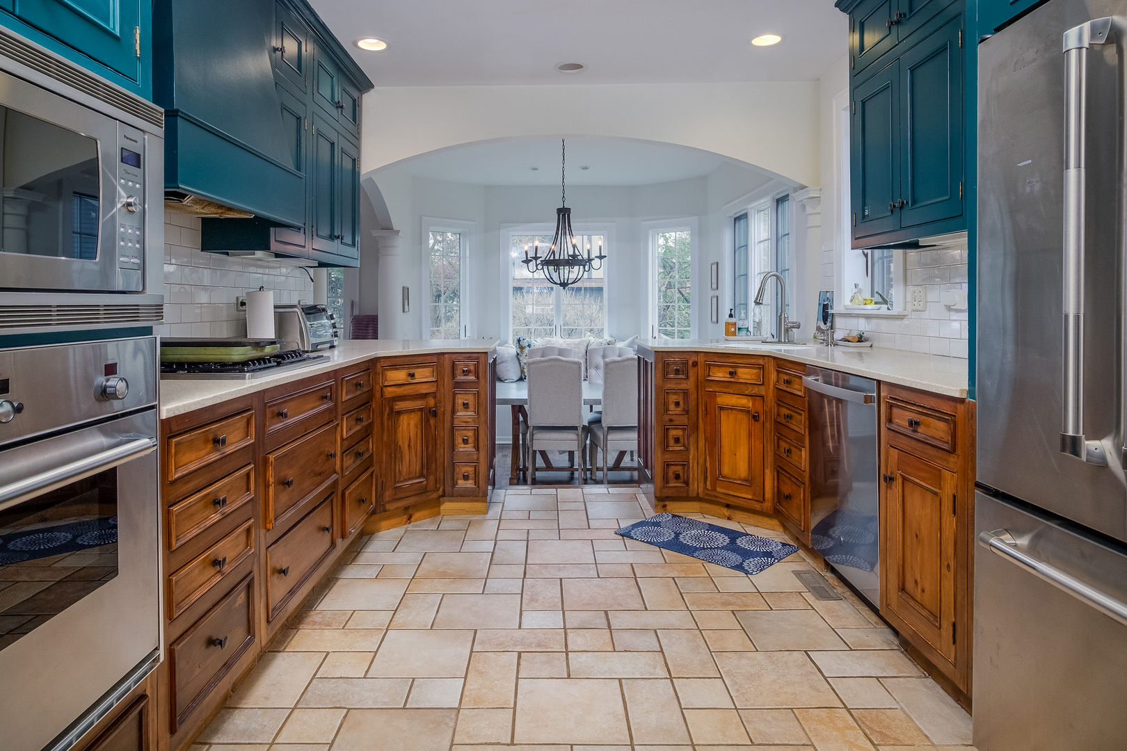 728 Howard Street Wheaton IL 60187
