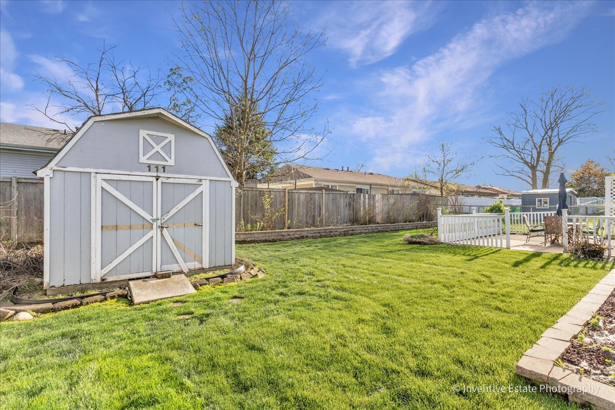111 Brookside Drive Glendale Heights IL 60139