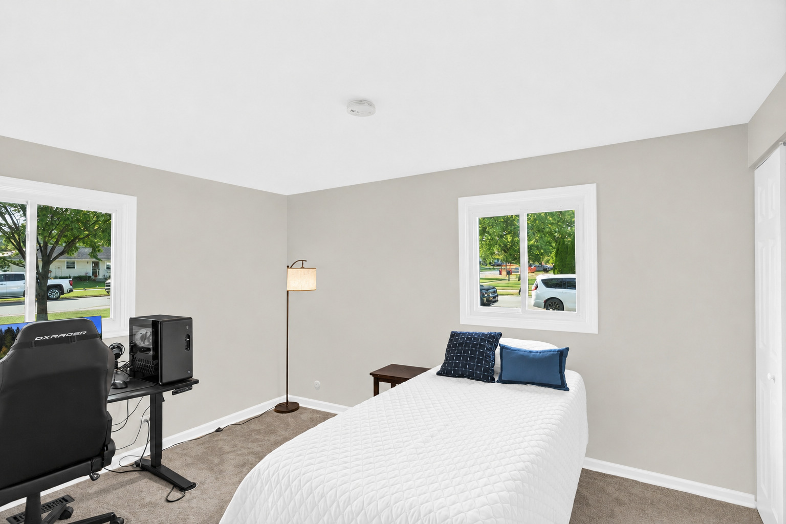319 South Braintree Drive Schaumburg IL 60193