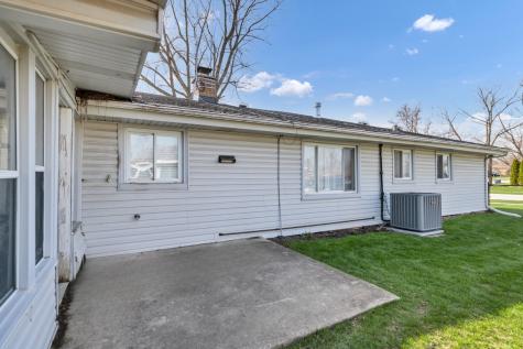 319 South Braintree Drive Schaumburg IL 60193