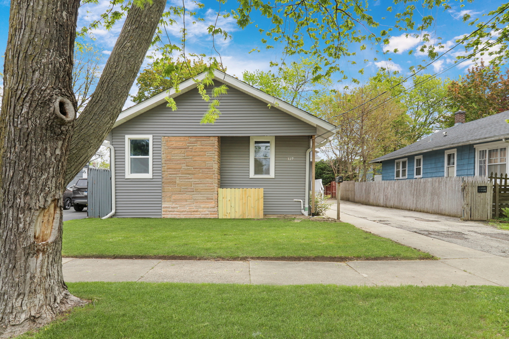127 North Victory Street Waukegan IL 60085