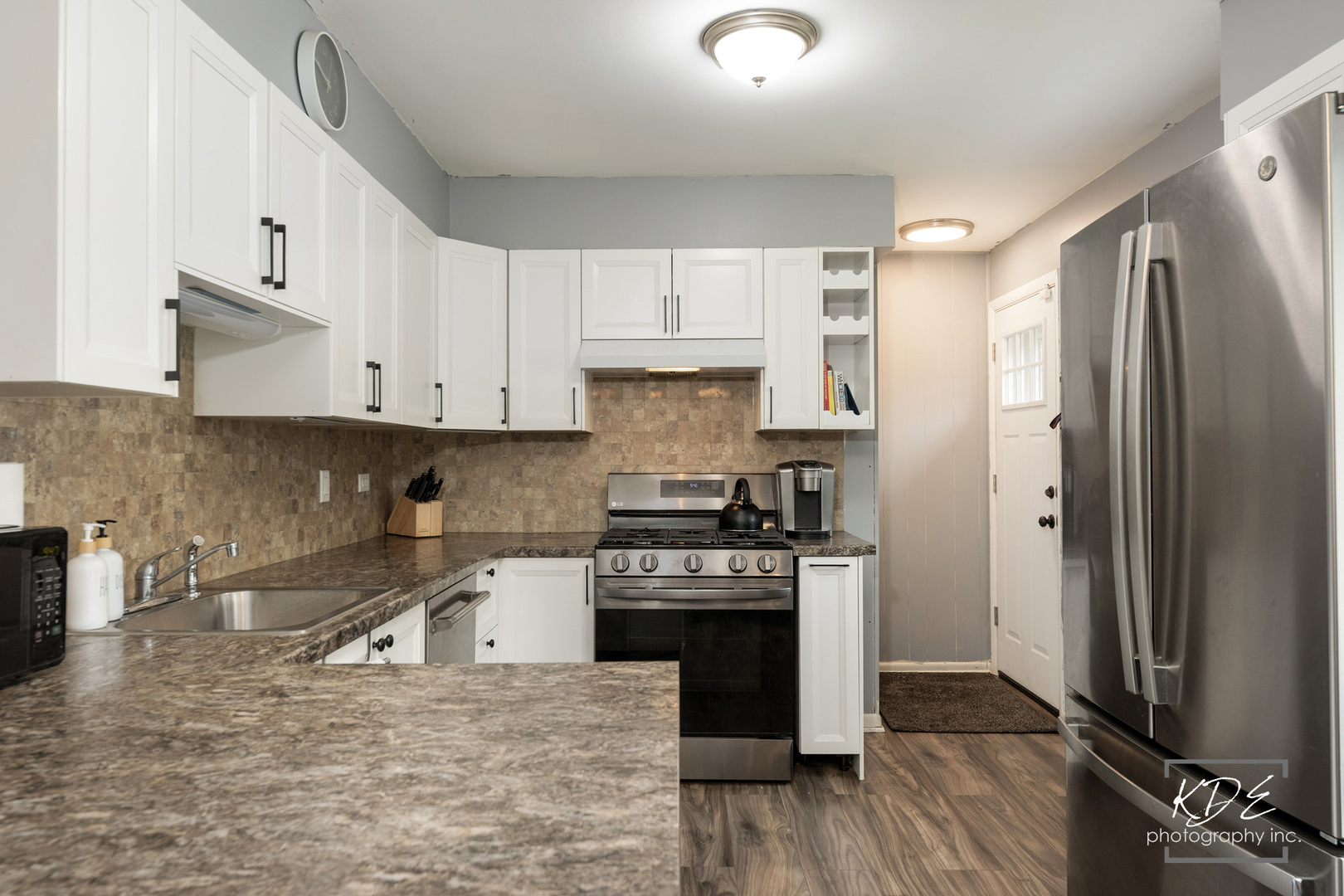 411 E Weathersfield Way Schaumburg IL 60193