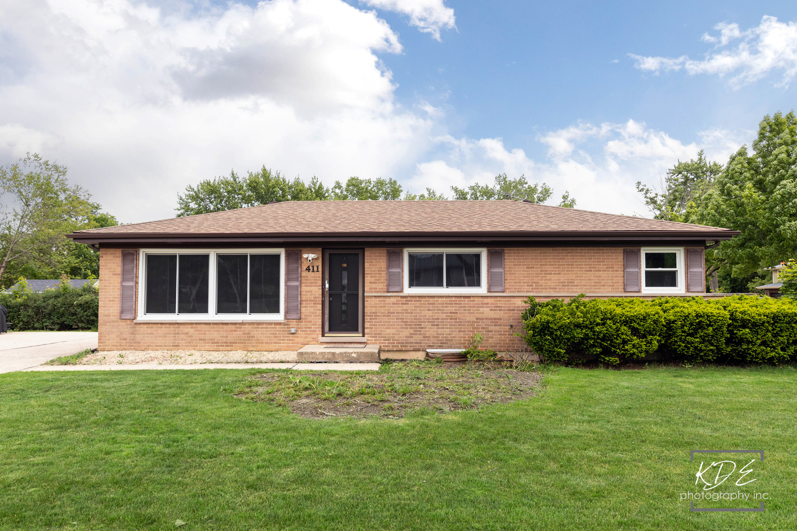 411 E Weathersfield Way Schaumburg IL 60193