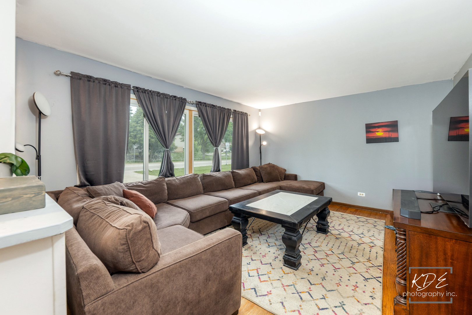 411 E Weathersfield Way Schaumburg IL 60193
