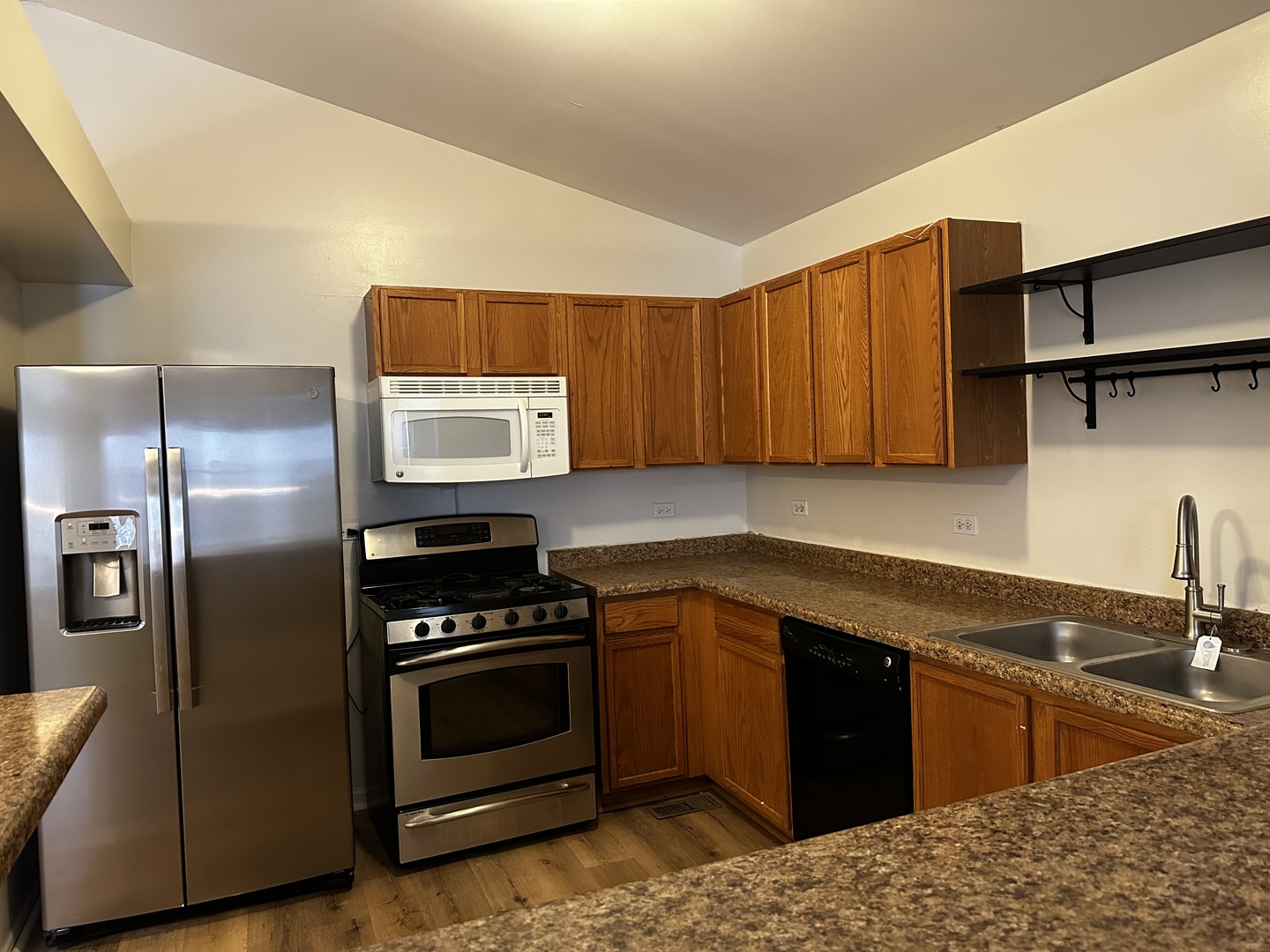 1121 Symphony Drive Aurora IL 60504