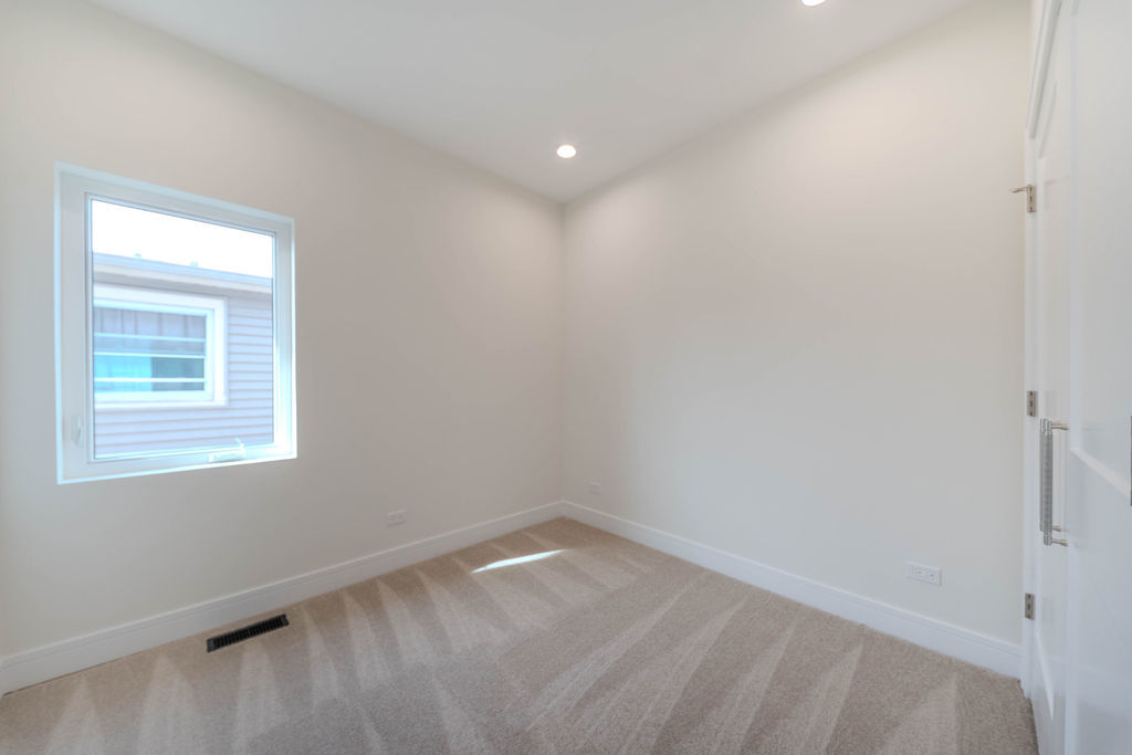 3535 North Osceola Avenue Chicago IL 60634