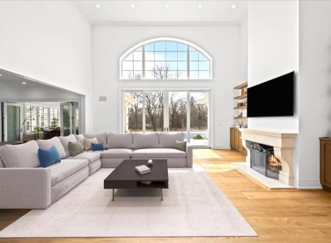 2665 Bentley Road Highland Park IL 60035