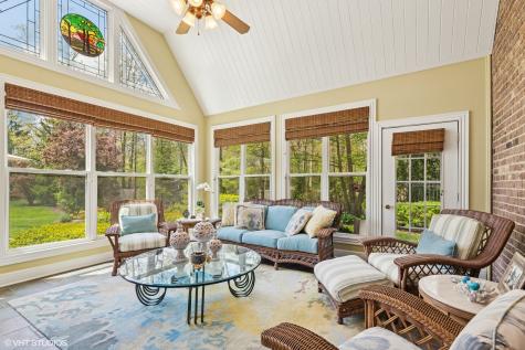 1181 Gavin Court Lake Forest IL 60045