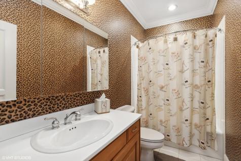 1181 Gavin Court Lake Forest IL 60045