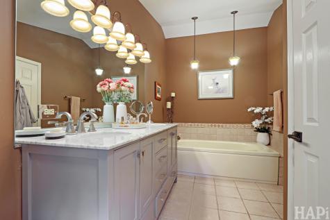 4403 Roberts Road Island Lake IL 60042