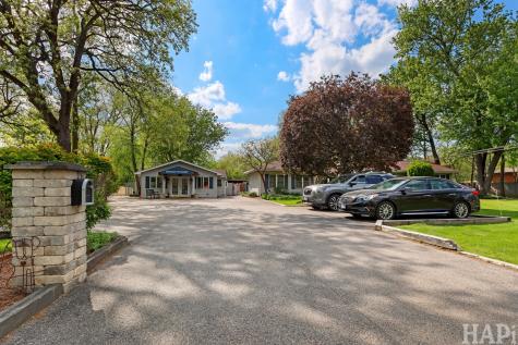 4403 Roberts Road Island Lake IL 60042