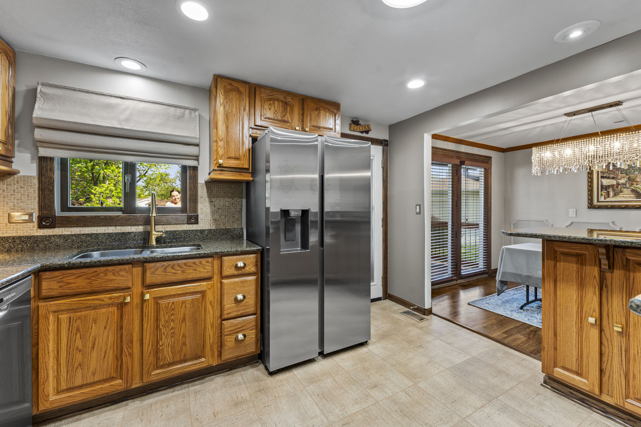 1214 Milton Lane Schaumburg IL 60193