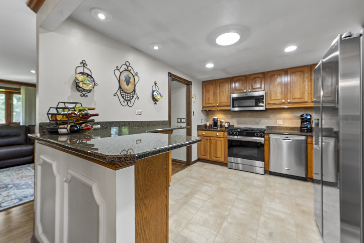 1214 Milton Lane Schaumburg IL 60193