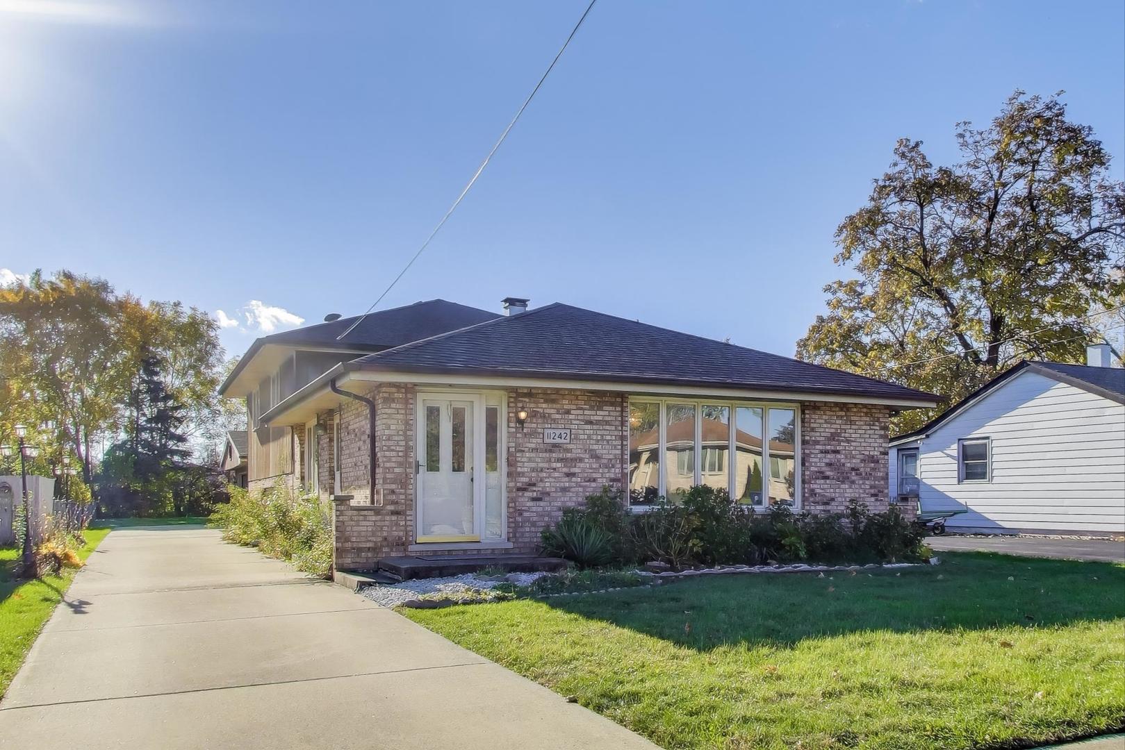 11242 South Avon Avenue Alsip IL 60803