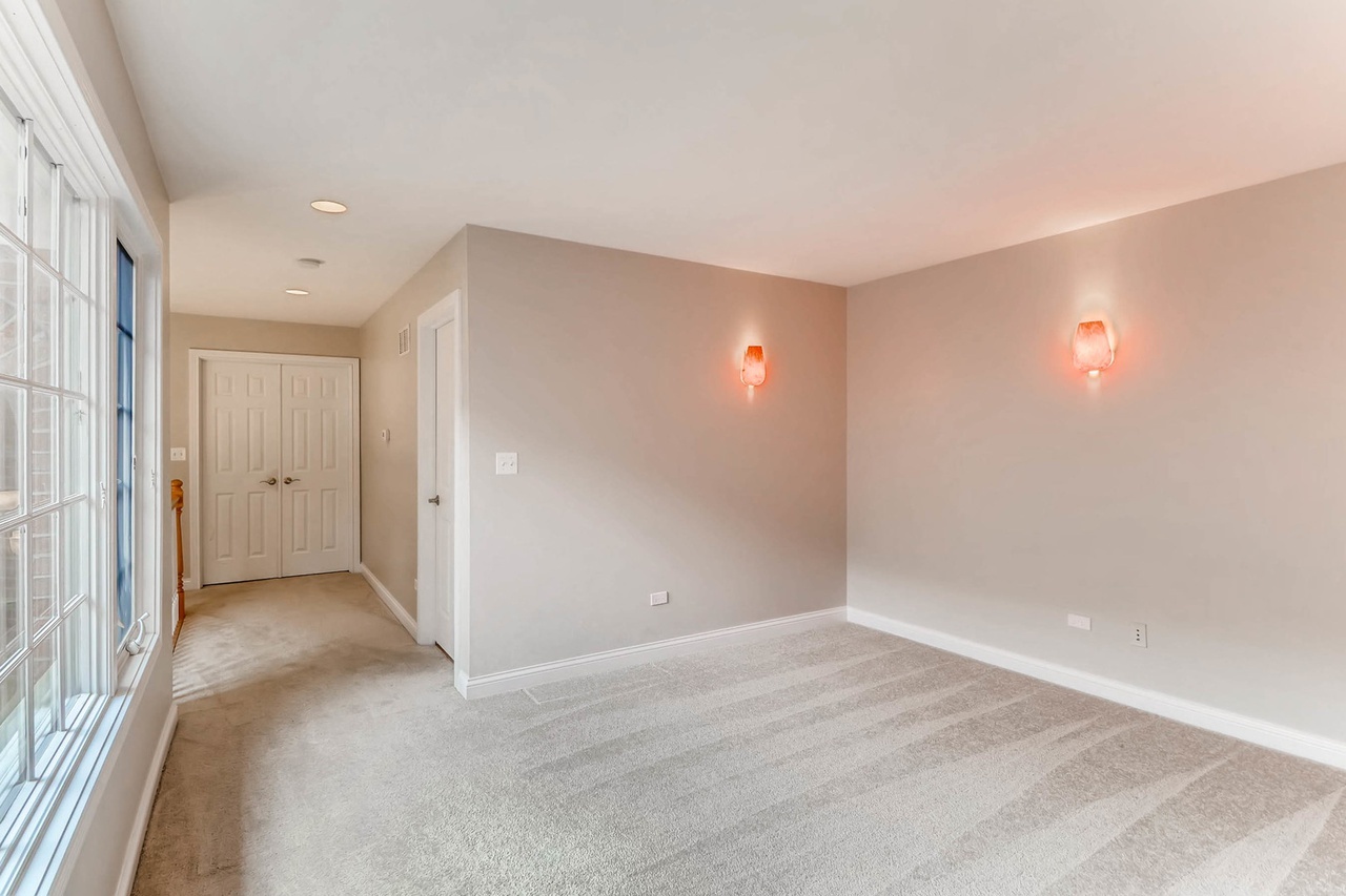 347 Arbor Glen Boulevard Schaumburg IL 60195