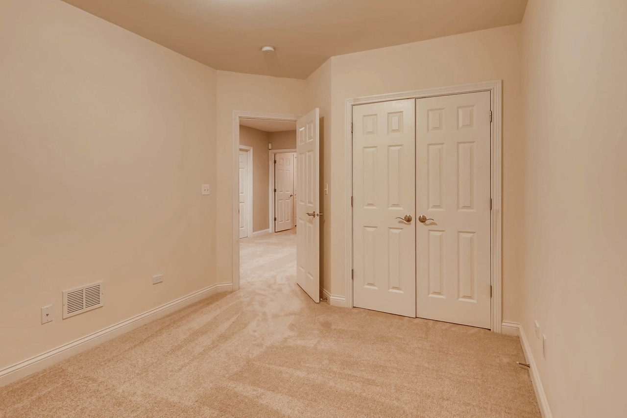 347 Arbor Glen Boulevard Schaumburg IL 60195