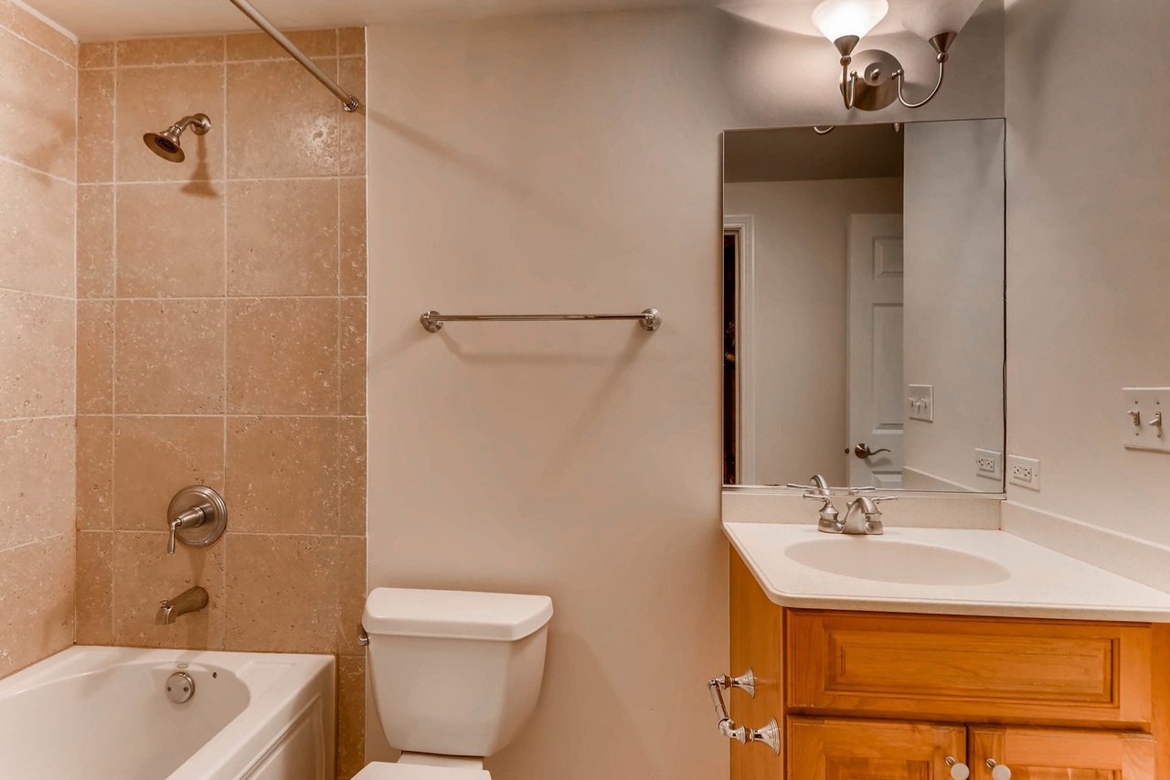 347 Arbor Glen Boulevard Schaumburg IL 60195